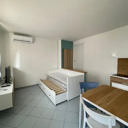 The Ugly Duckling Apartman