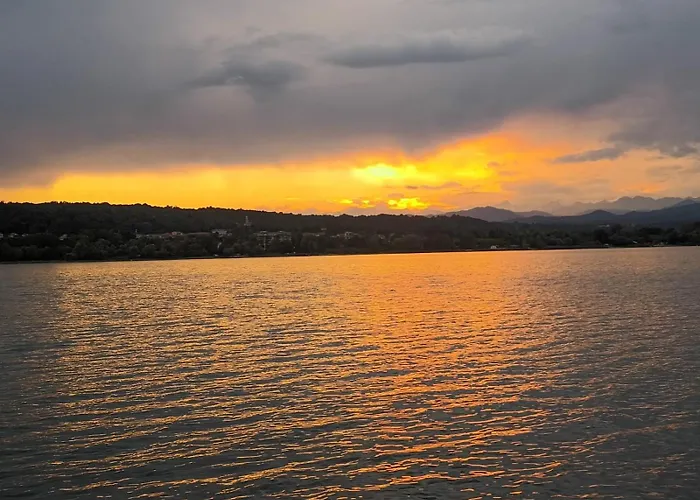 The Ugly Duckling Dormelletto